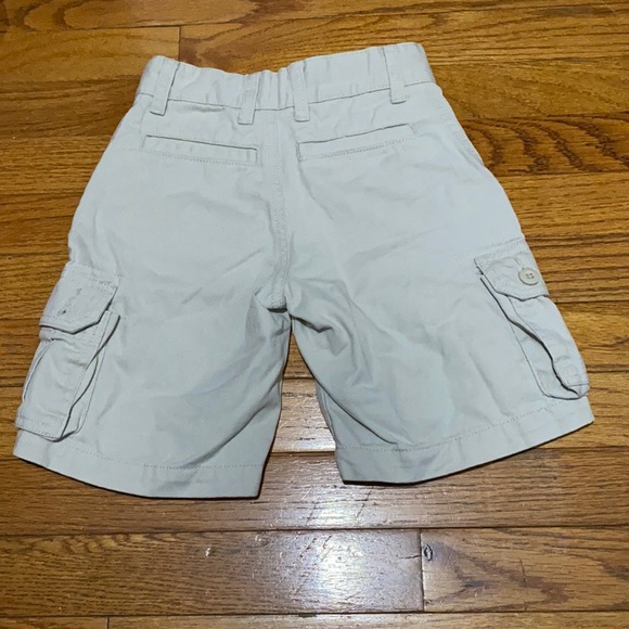 Faded Glory ❤️ Kid's Beige 100% Cotton Cargo Shorts Size 5 (PRE-LOVED) - Picture 2 of 4